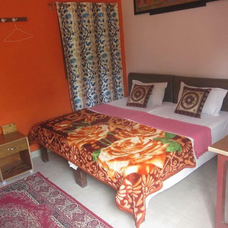 Kedar Guest House -Feel At Home Varanasi Exterior photo