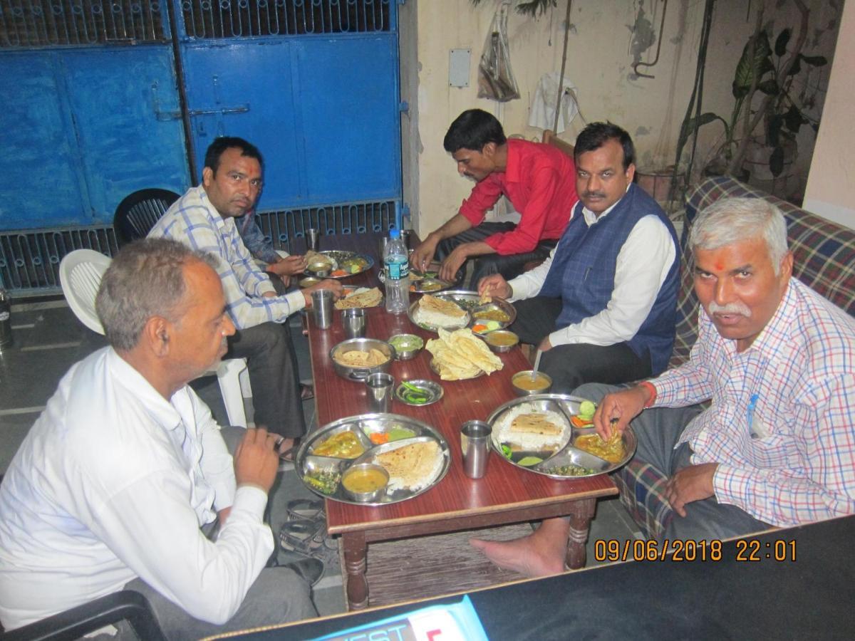 Kedar Guest House -Feel At Home Varanasi Exterior photo